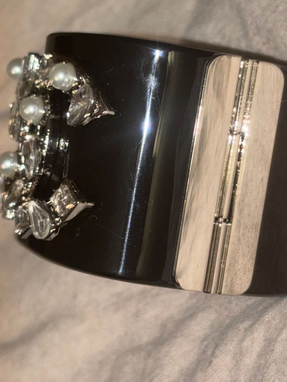 🪩🖤🔗  CC Cuff   🔗🖤🪩 - Picture 3 of 15